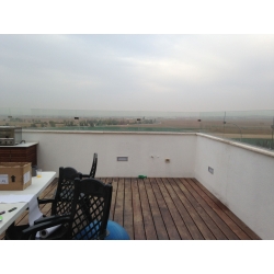 הגבהה מעקה למרפסת penthouse