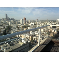 הגבהה מעקה למרפסת penthouse