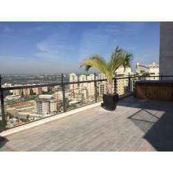 הגבהה מעקה למרפסת penthouse