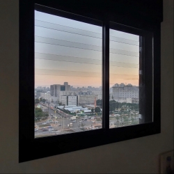 סורגים שקופים Classic