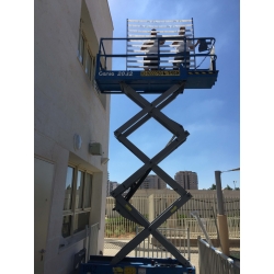 סורגים שקופים School