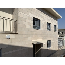 סורגים שקופים HOME