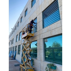 סורגים שקופים Business