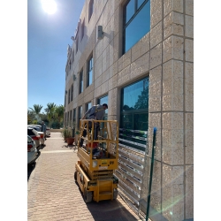 סורגים שקופים Business