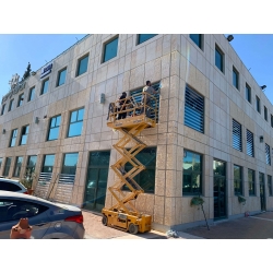 סורגים שקופים Business
